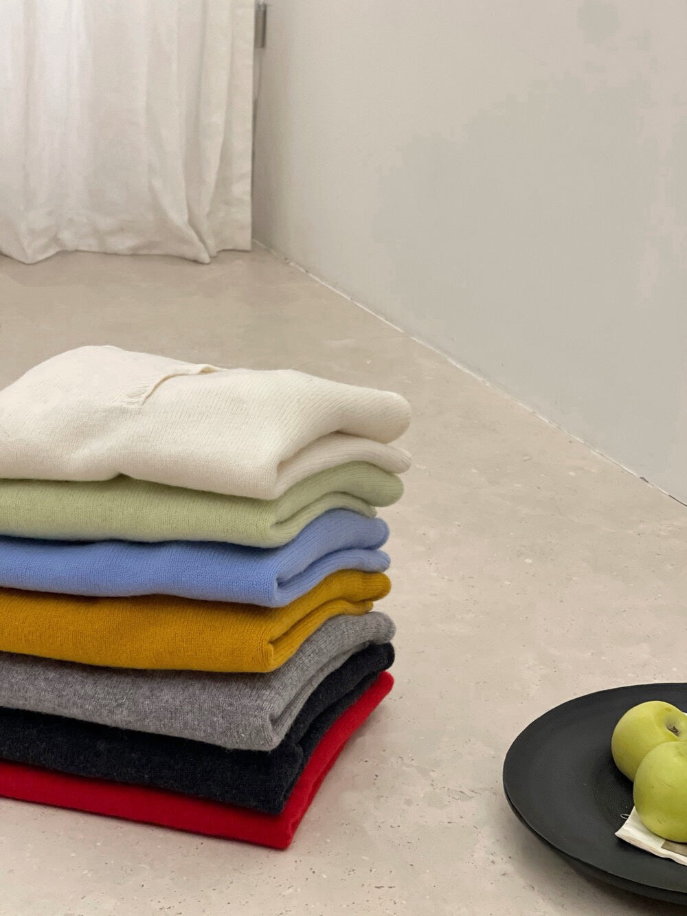 // 100%綿羊毛可立領半鈕扣NT