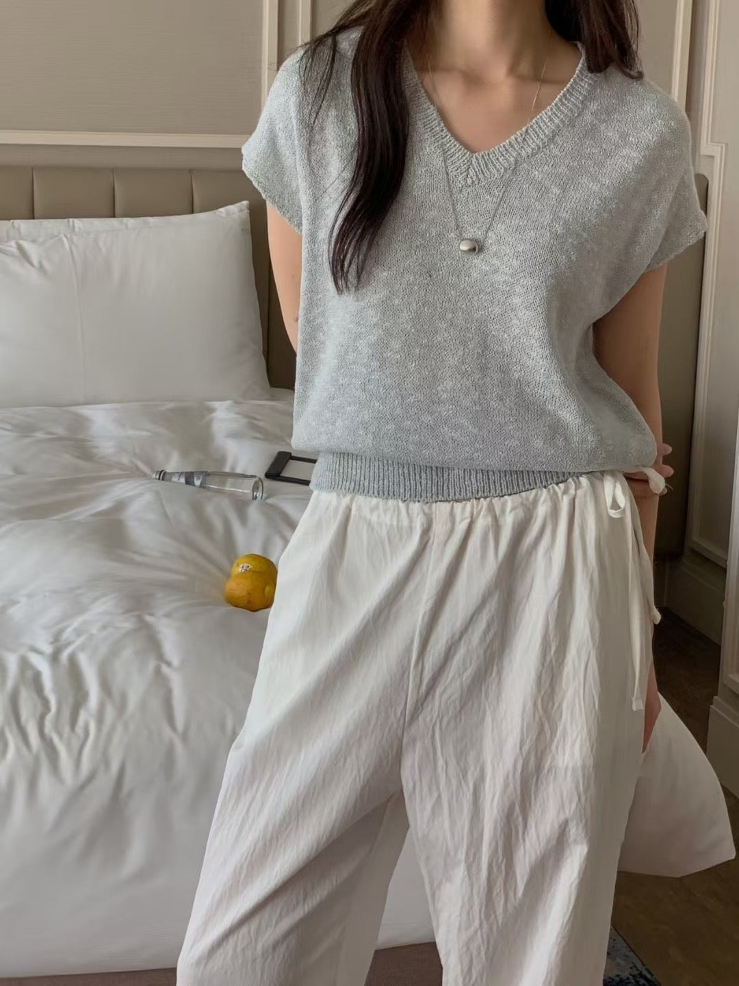 // V領飛飛袖針織背心