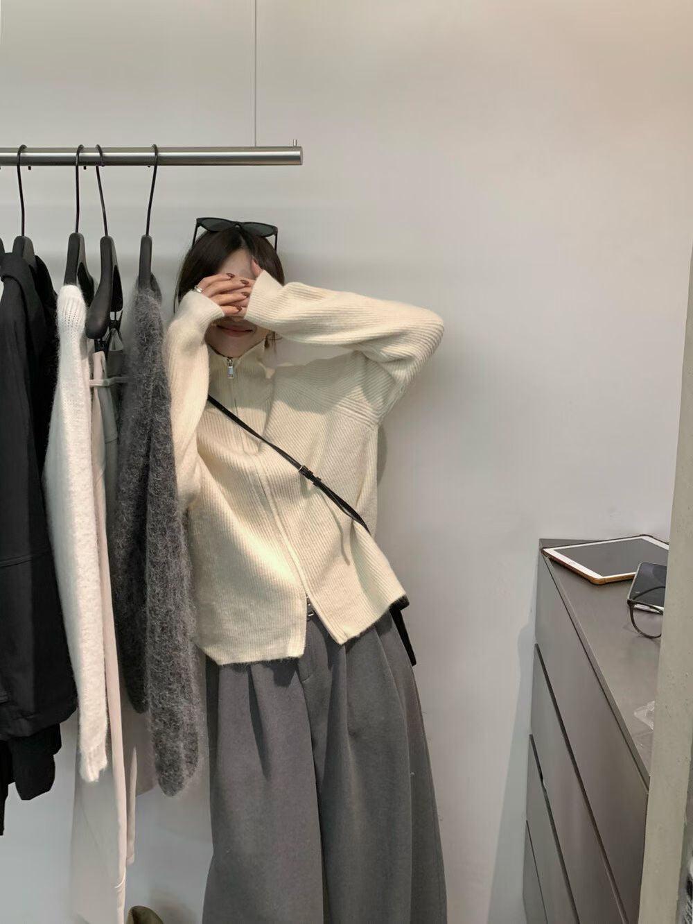 // 可立領上下拉鍊冷外套