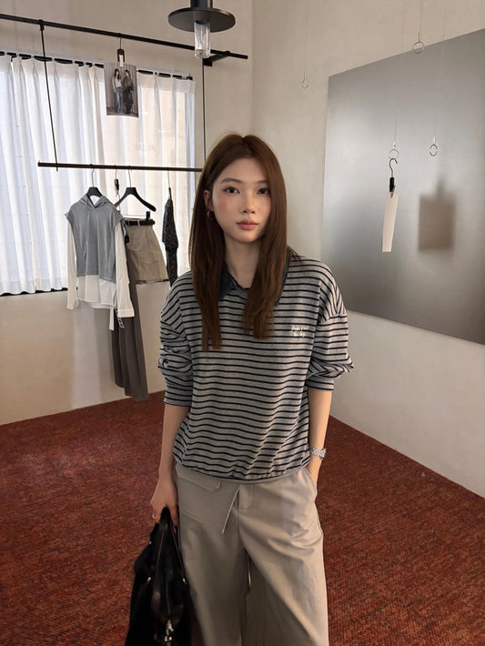 B195 / 小刺繡字連可拆領子間條TEE