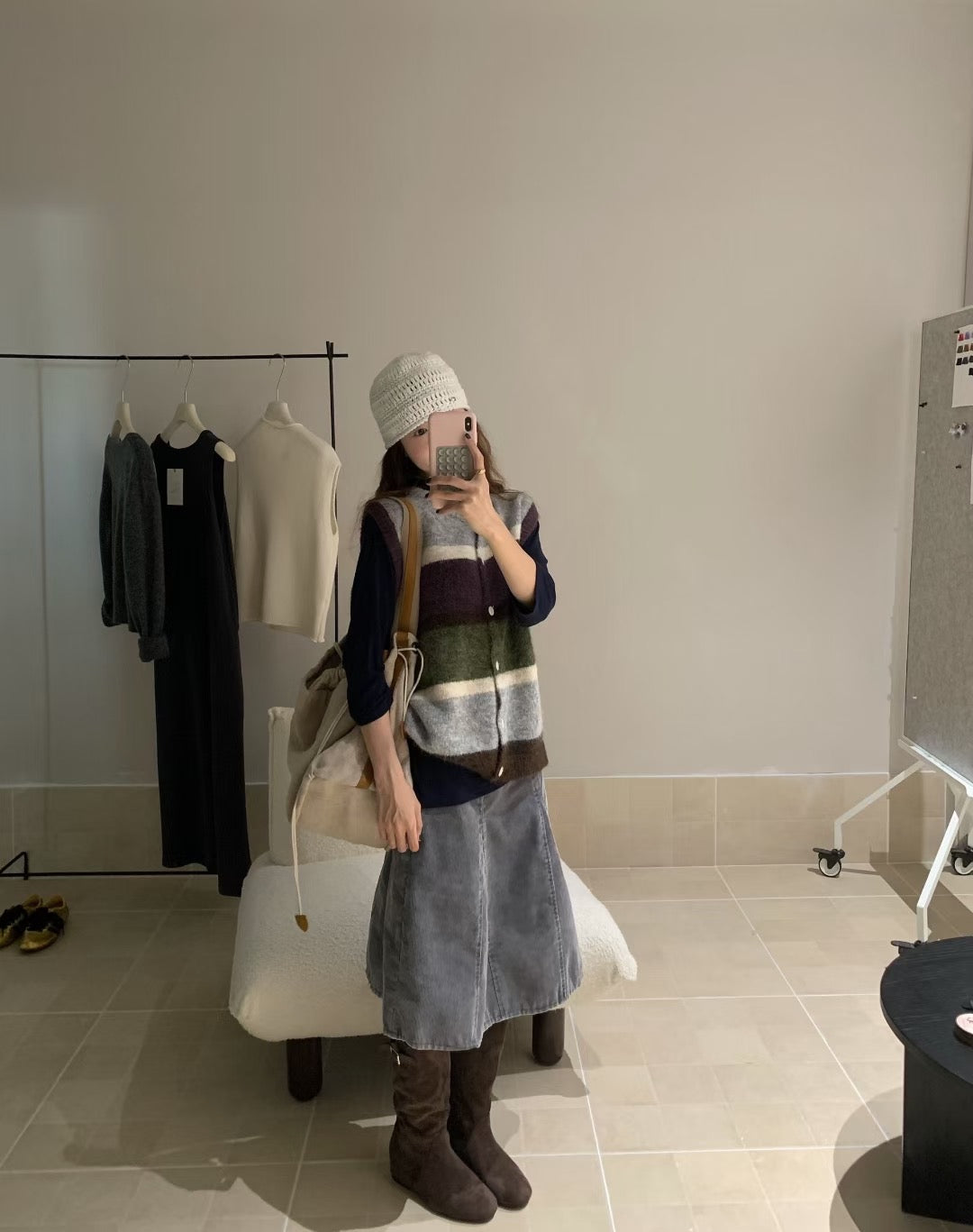 // 秋日色彩撞色拼間開胸背心