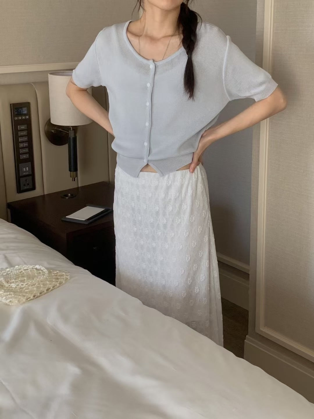 // 圓領鈕扣開胸短袖CD