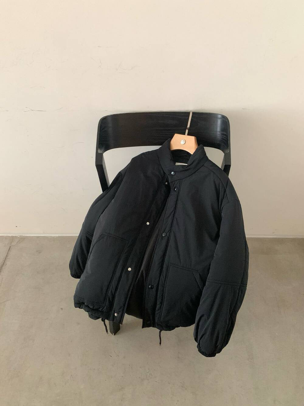 // 極簡風小立領薄夾棉外套