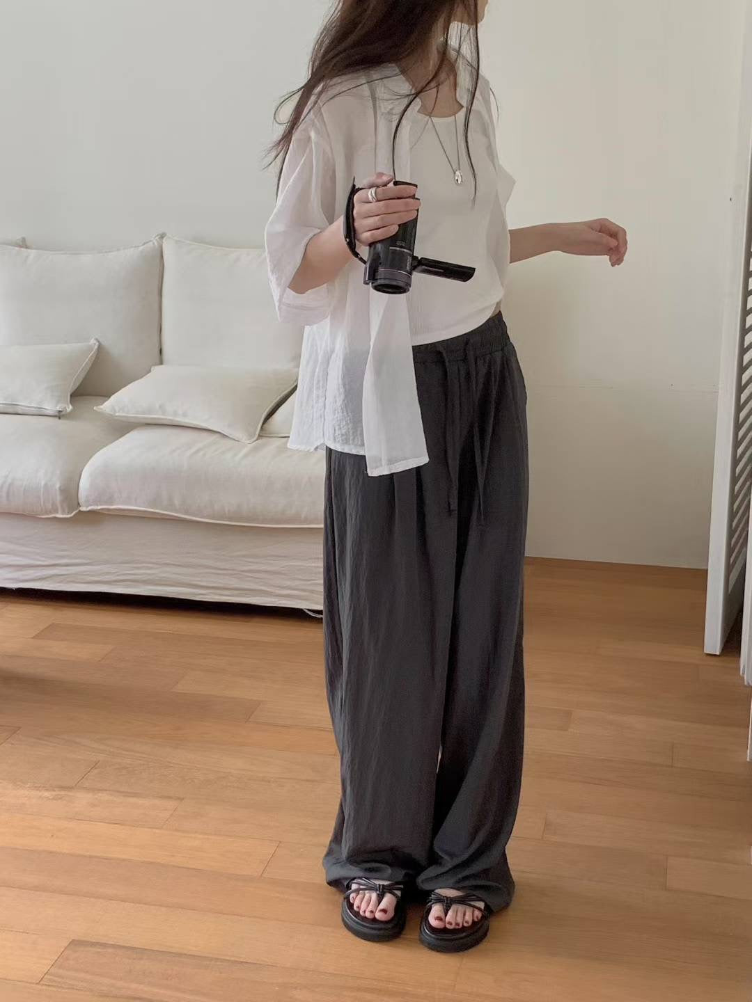 // 免燙舒服涼爽料壓褶全長休閒褲
