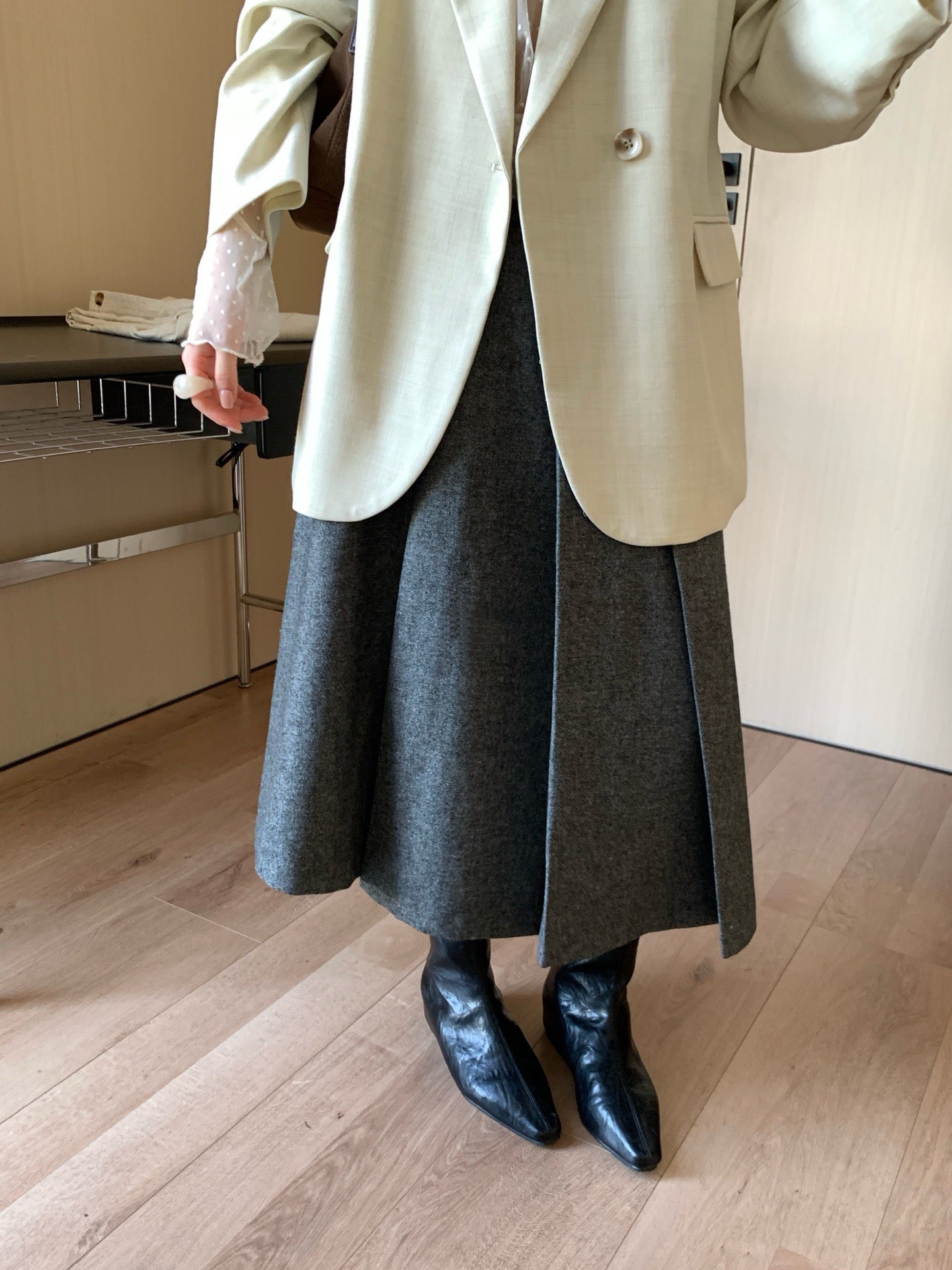 // 知性風粗百褶薄呢中裙
