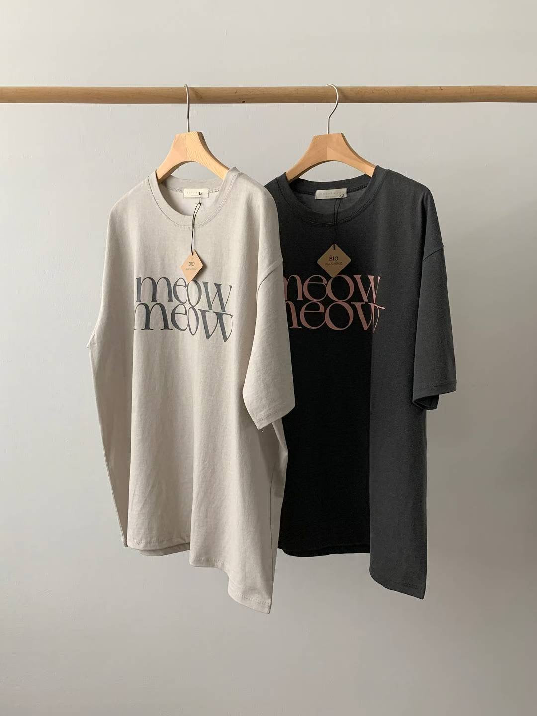 // 100%棉質復古配色’MEOW’字母TEE