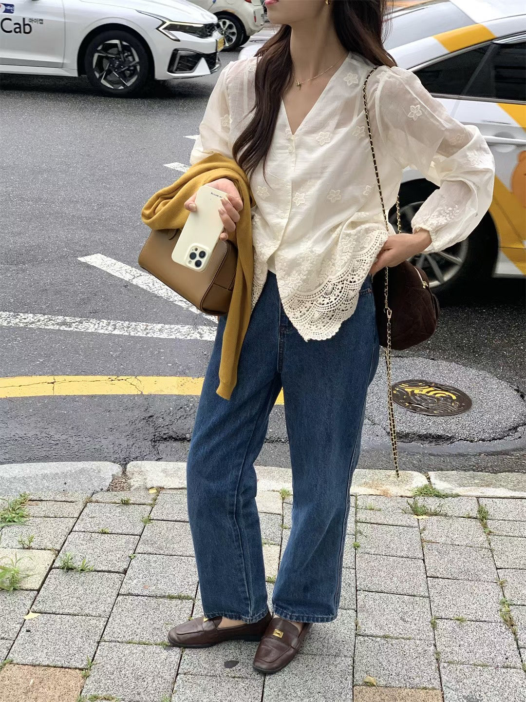 // 微光澤感刺繡Lace邊BL