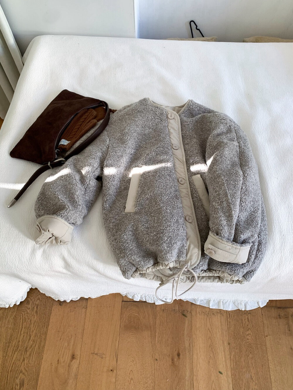 // 可雙面穿90%duck down外套(連頸巾)