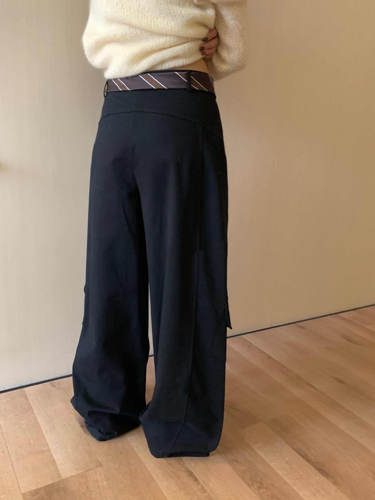 // 連領帶款腰帶又甜又帥的工裝褲