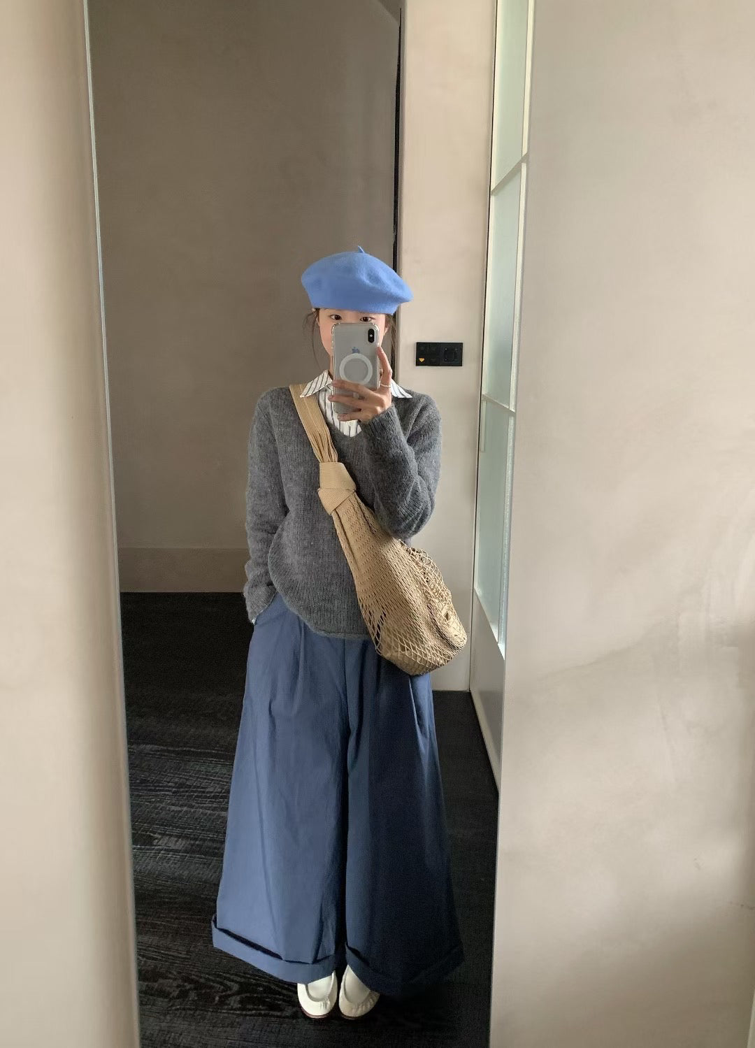// 30%羊駝毛V領慵懶感NT
