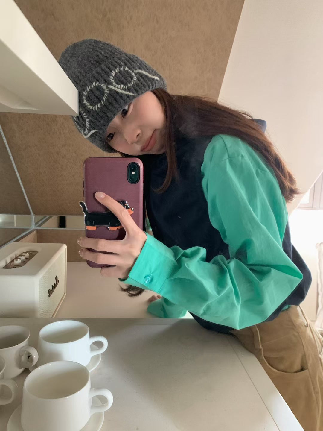 // 超減齡水彩色純色口袋SH
