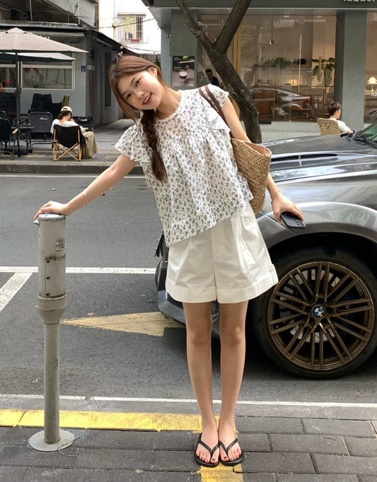 // lace邊飛飛袖小碎花BL