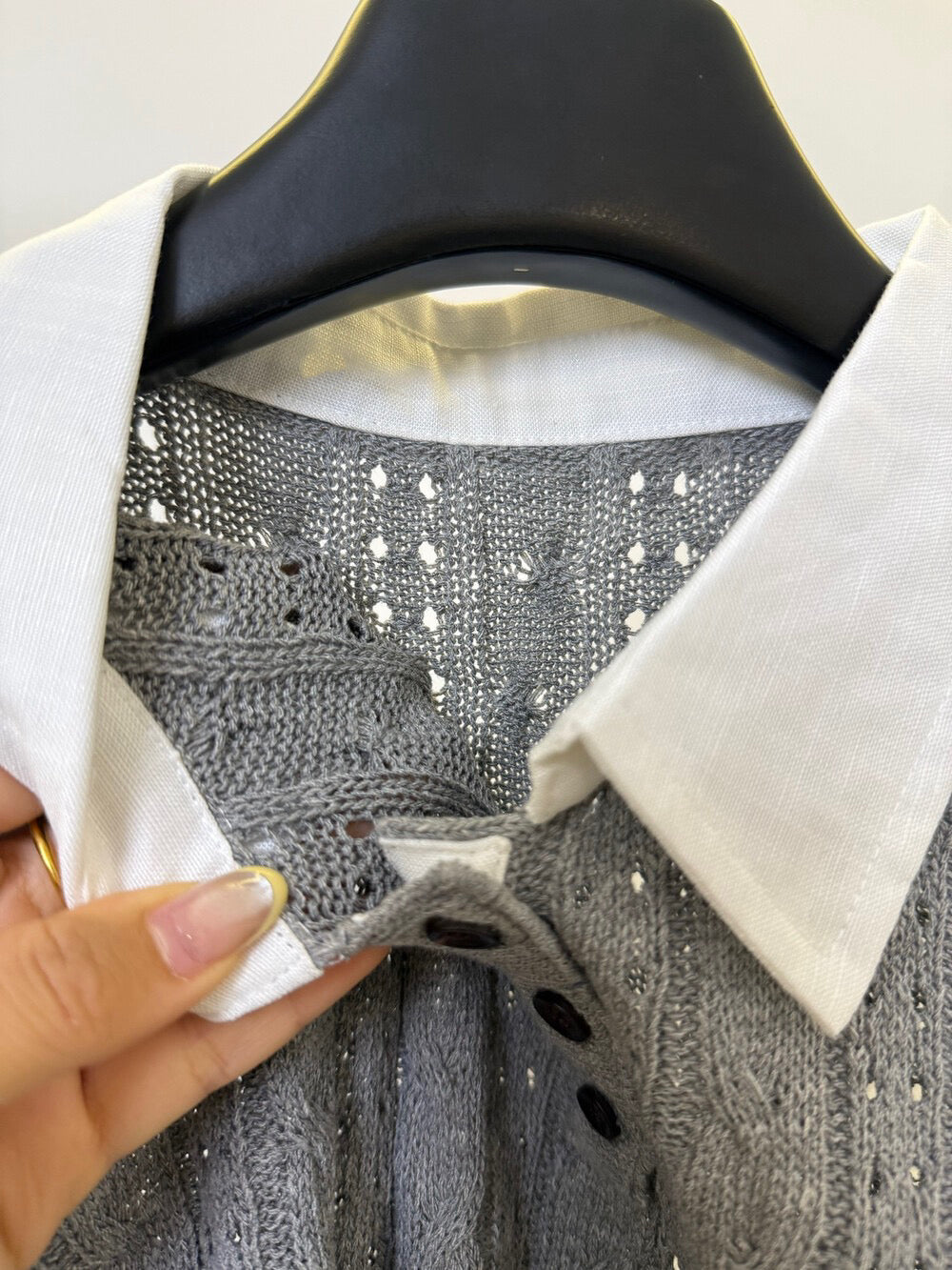 K10 / 拼接polo翻領鏤空織紋背心