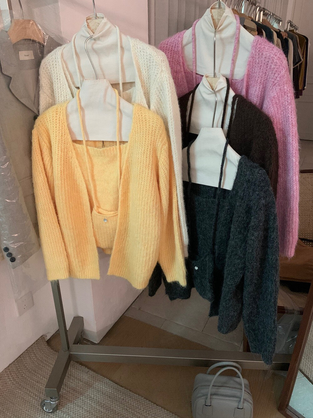 // 超soft羊毛混紡吊帶+外套+袋仔三件套