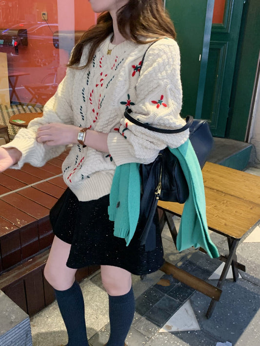 // 特別撞色鈎針圖案毛衣