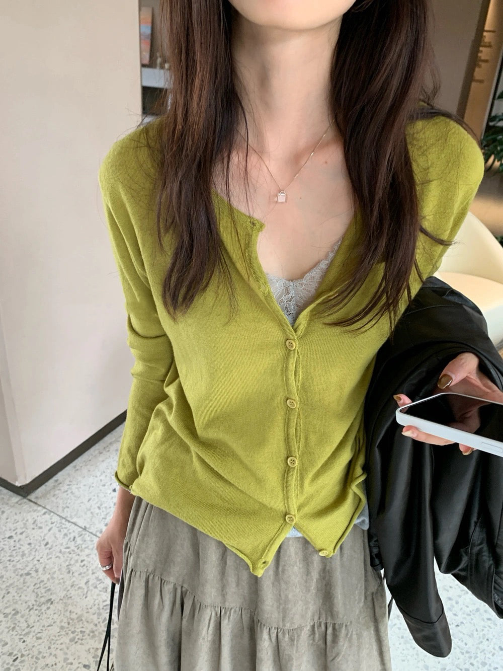C11 / 人手一件!慵懶風親膚圓領CD
