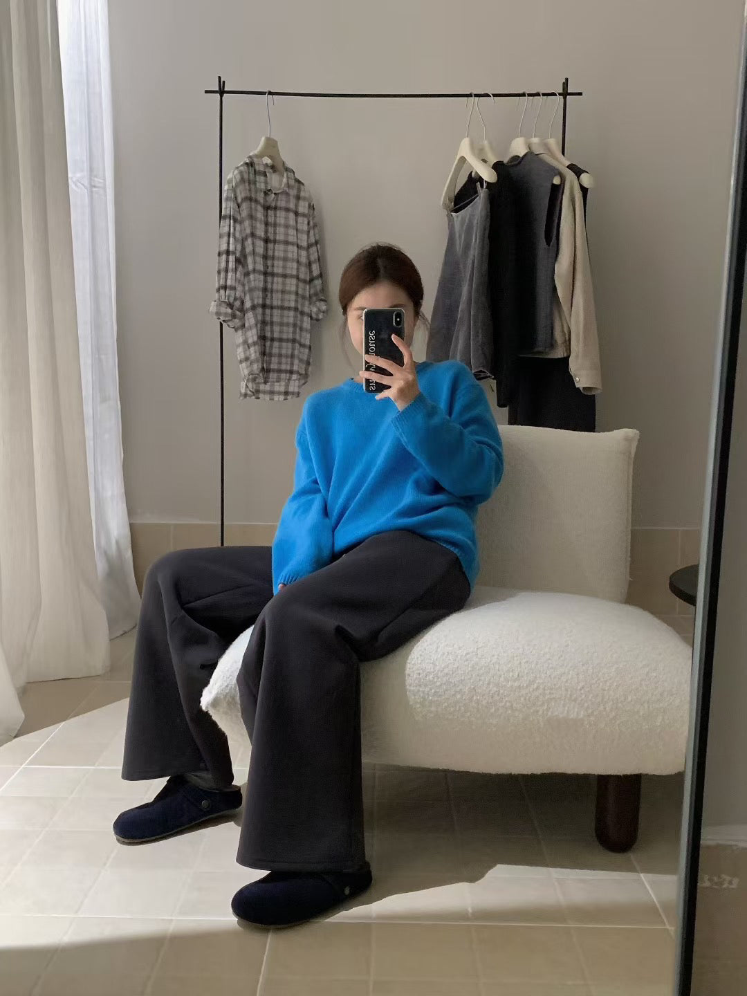 // 100%羊毛經典圓領NT