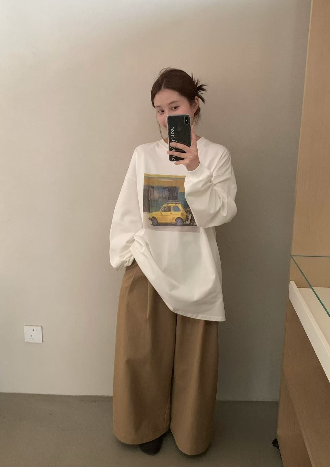 // 褲型好美質料也很好的壓褶闊褲