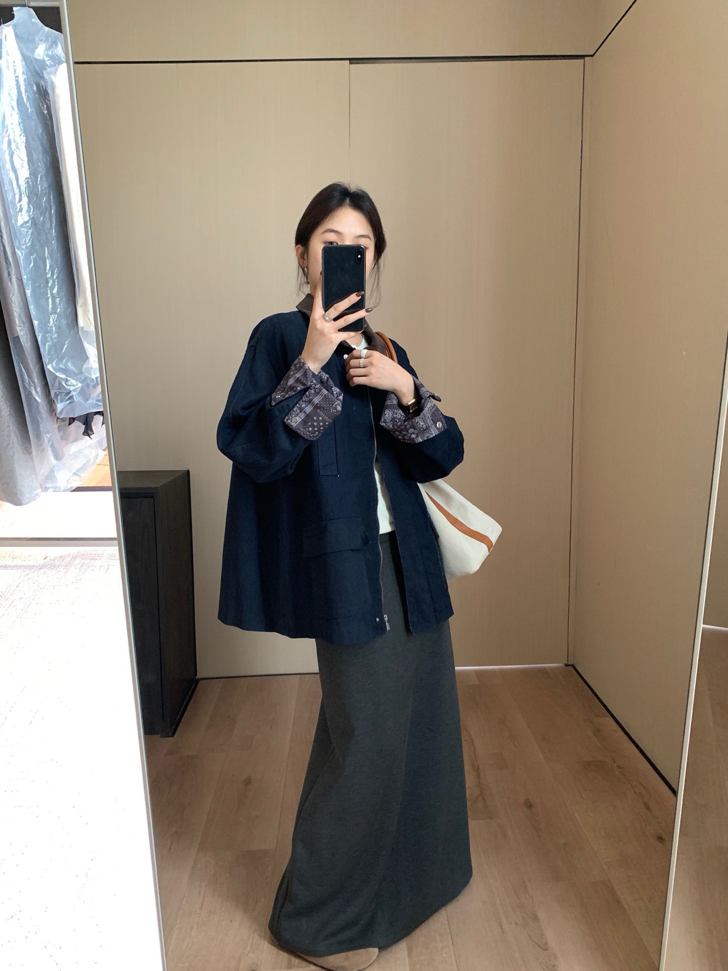 // 中古感拼花紋麂皮領工裝外套