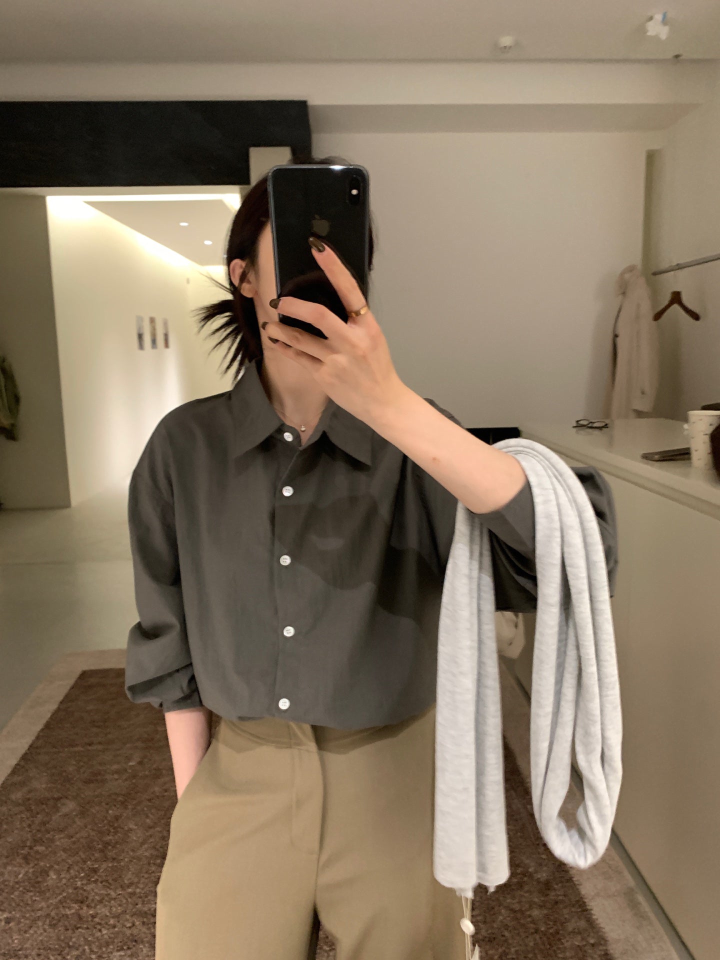 // 後綁帶設計感恤衫