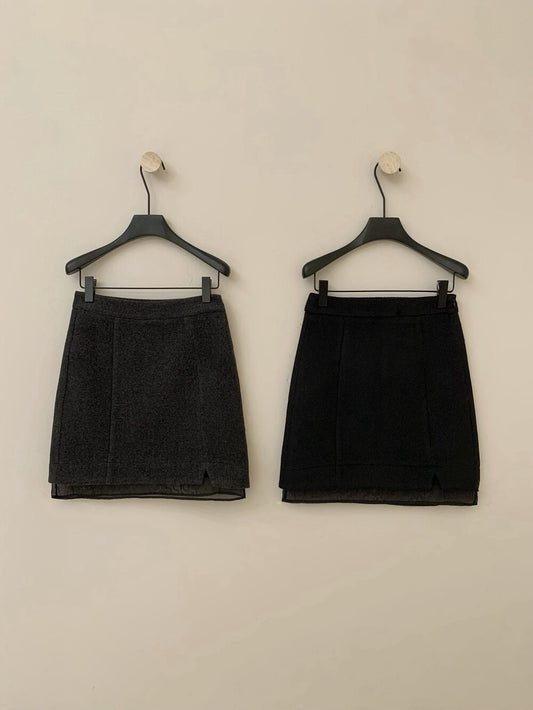 // 小開叉拼lace腳毛呢短裙