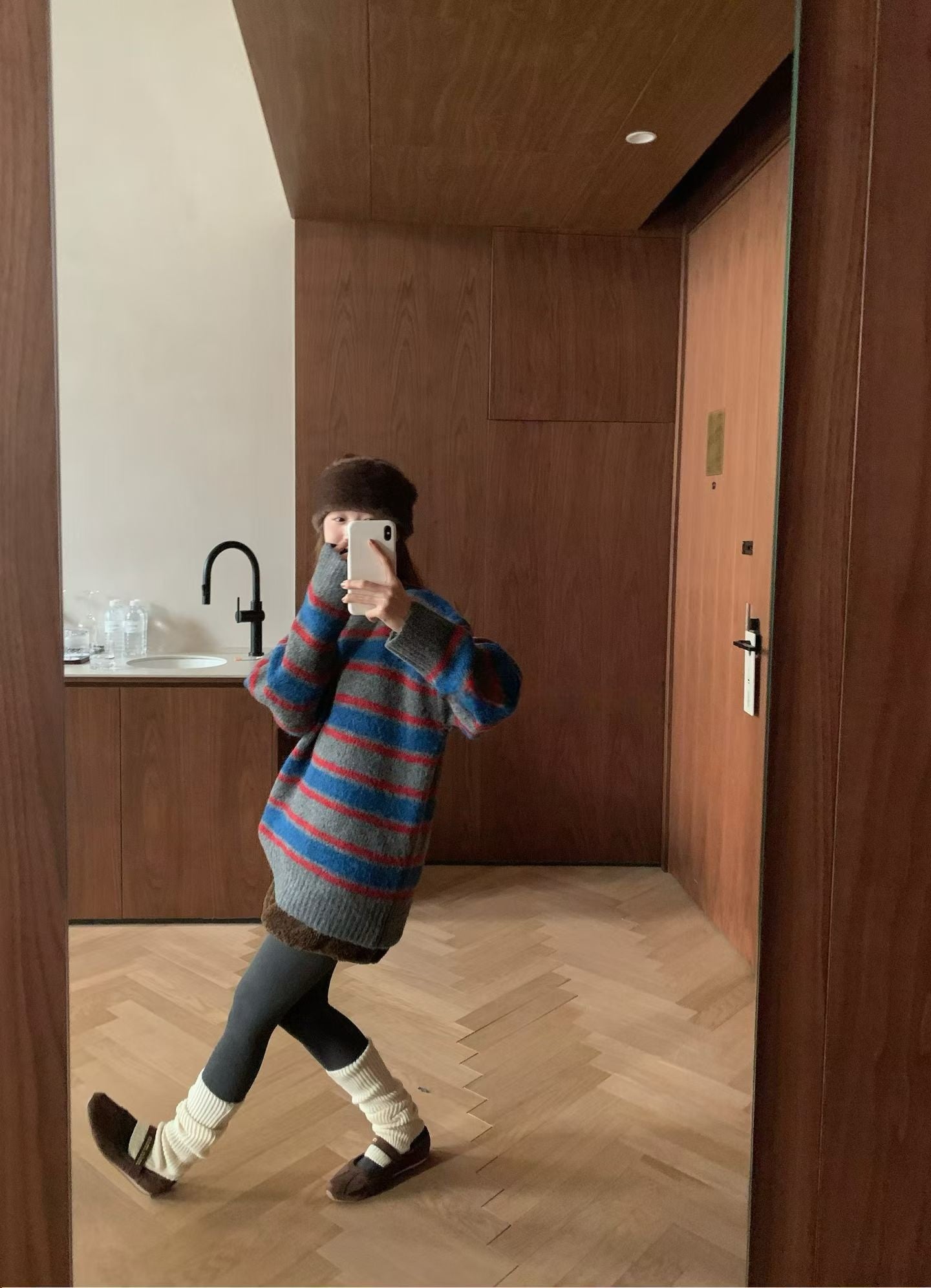 // 10%羊毛復古配色間條毛衣