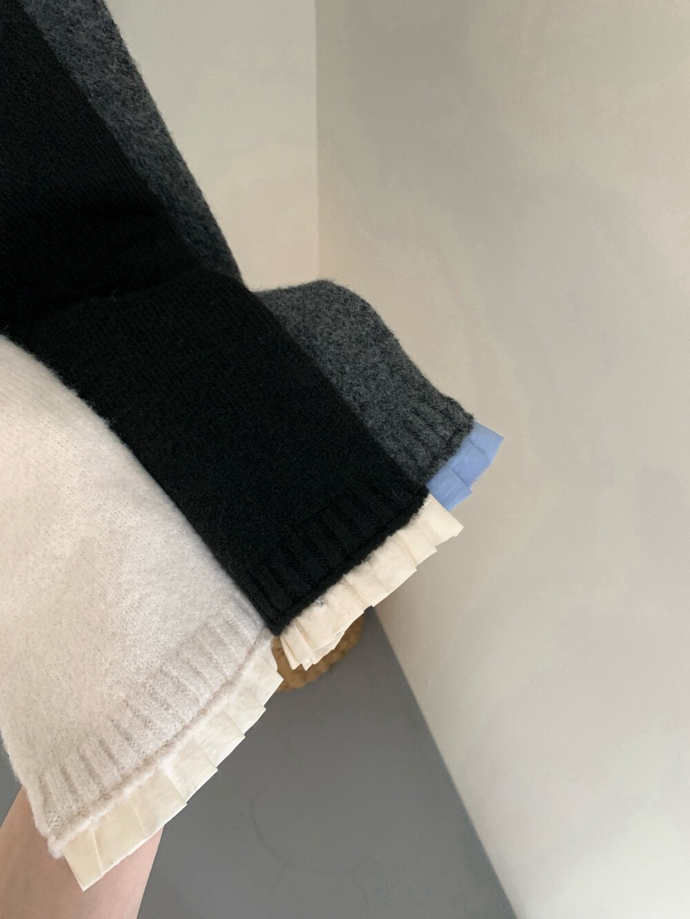 // 精緻鈕扣拼接百褶邊口袋軟糯CD