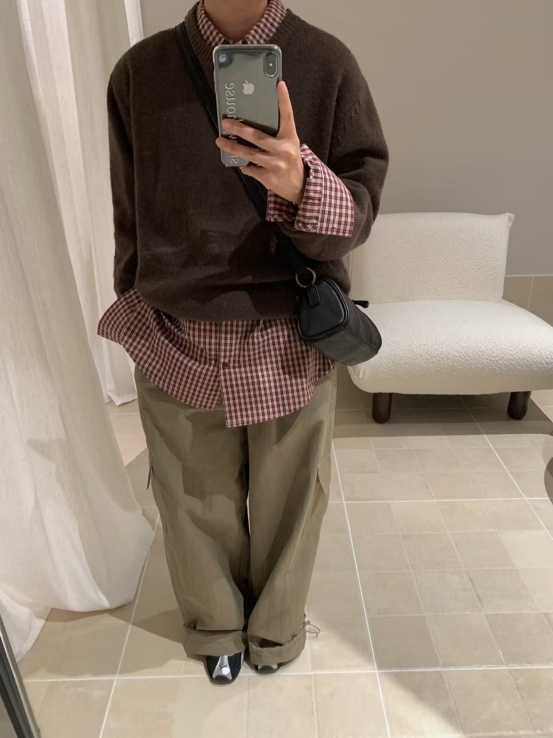 // 100%羊毛經典圓領NT