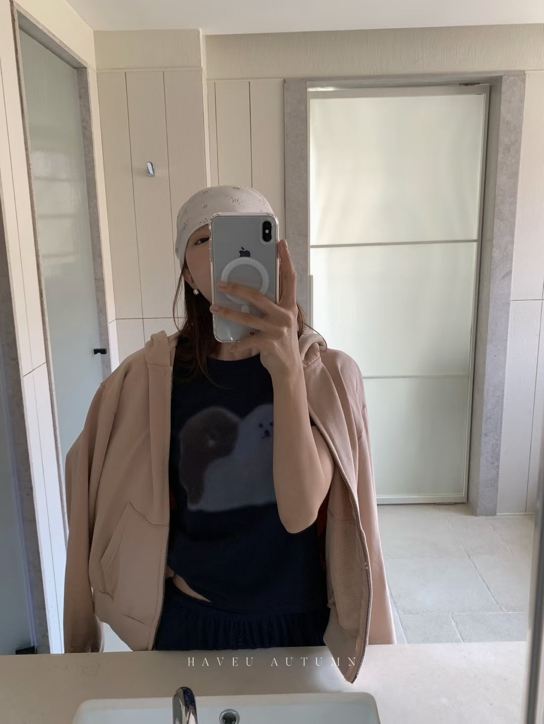 // 超顯瘦彈性質料小狗TEE