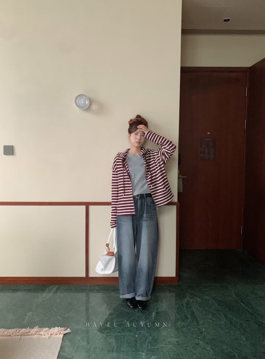 // 特別肌理感100%棉質間條連帽外套