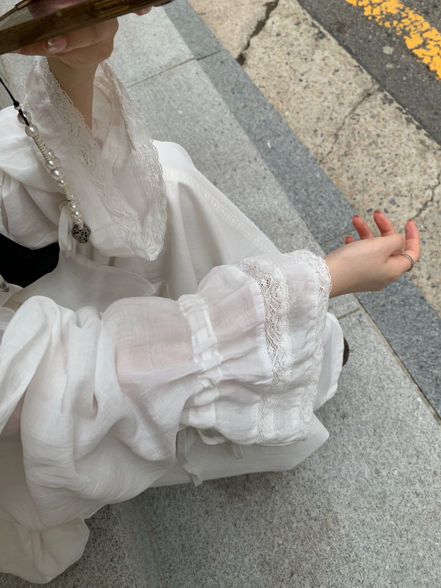 // 花邊荷葉袖拼接lace綁帶BL
