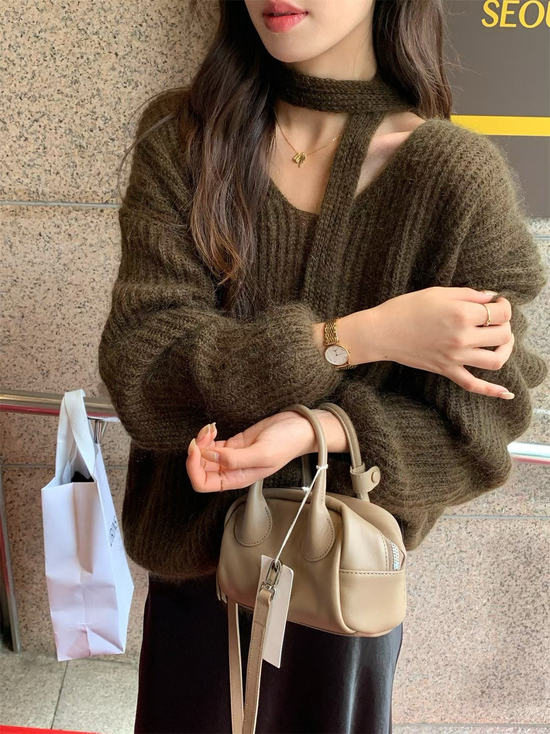 // 連領帶fine mohair針織上衣