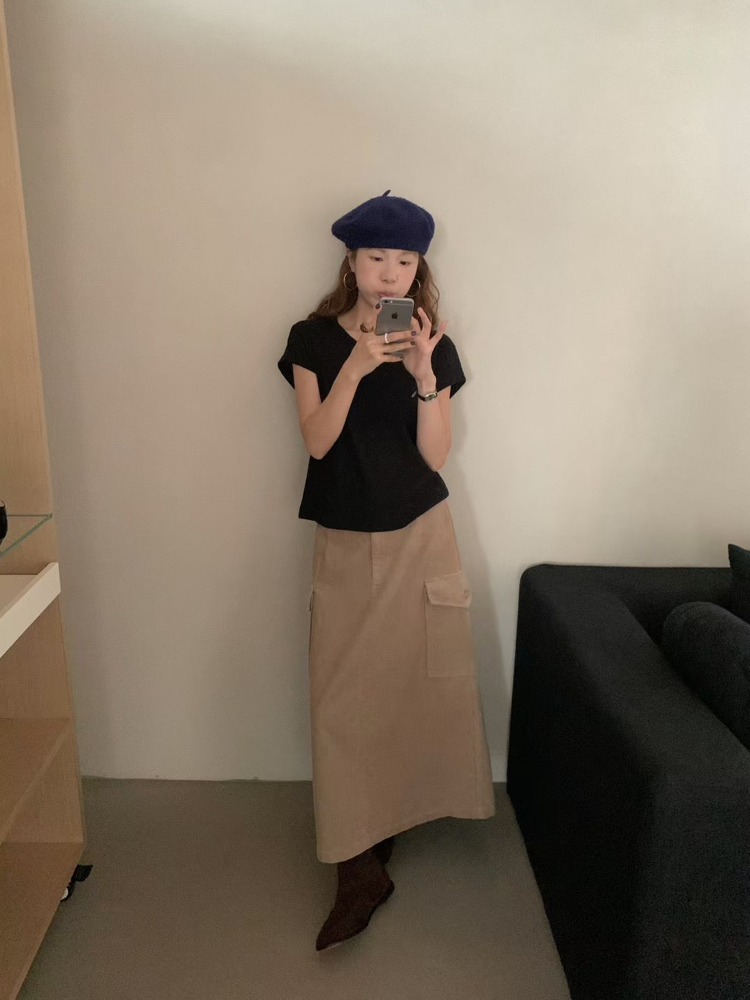 // 必入後貼標麻質秋冬色系TEE