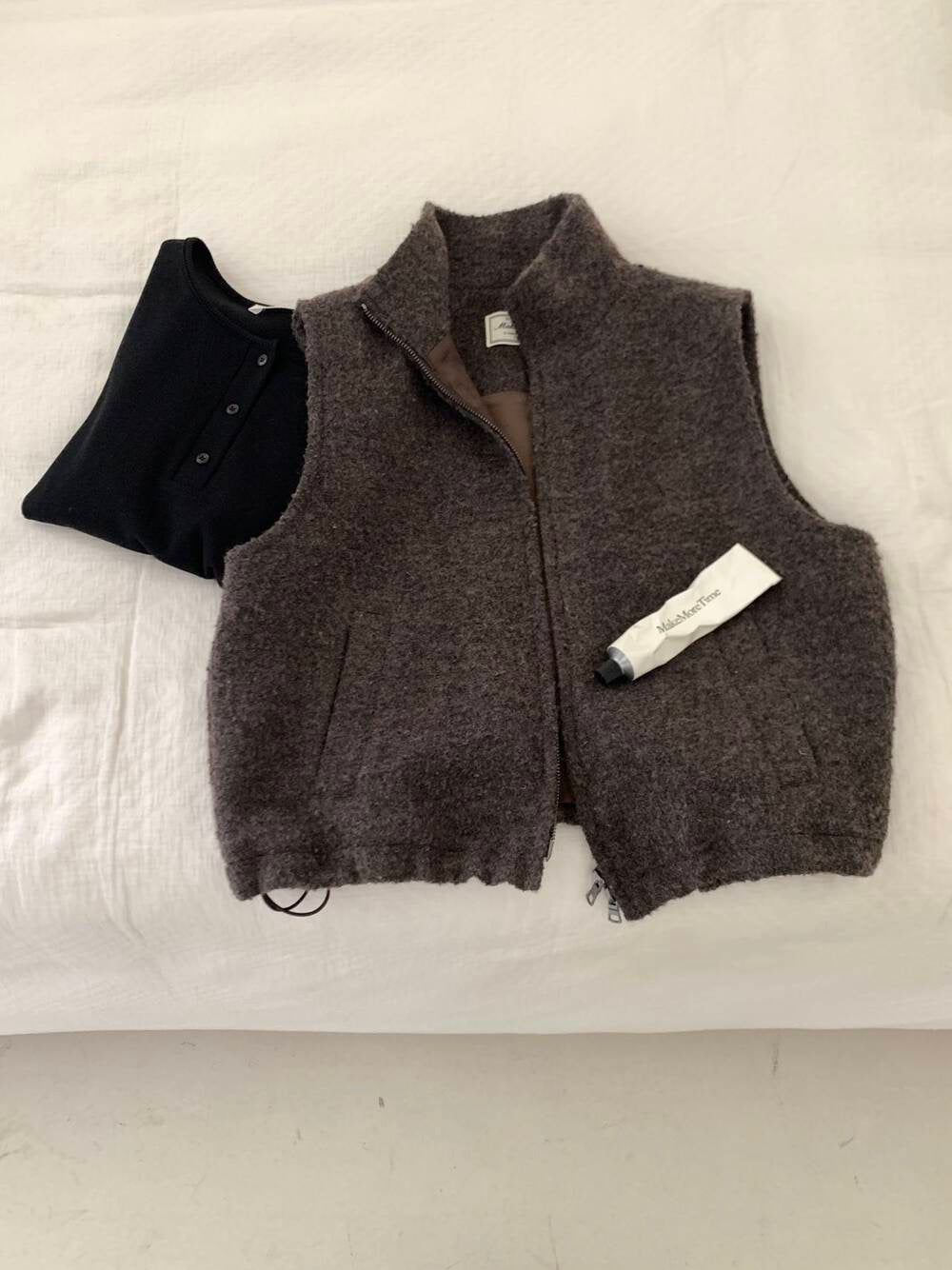 // 40%羊毛小立領拉鍊背心外套