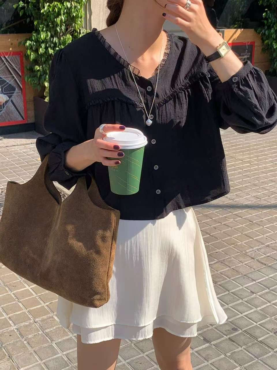 // 微微光感lace邊排扣微傘型BL