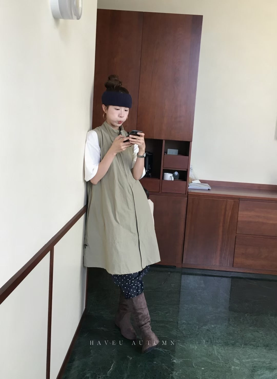 // 山系女孩可調節領口抽繩下擺背心外套