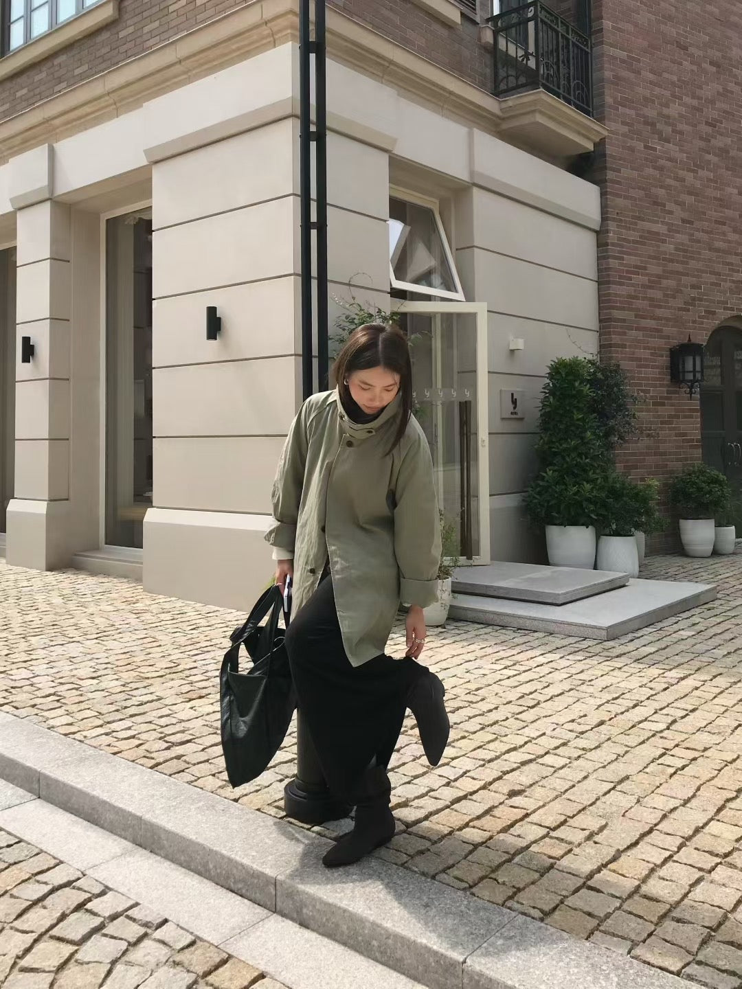 // 小個子也能入的中長款可立領翻領trench coat