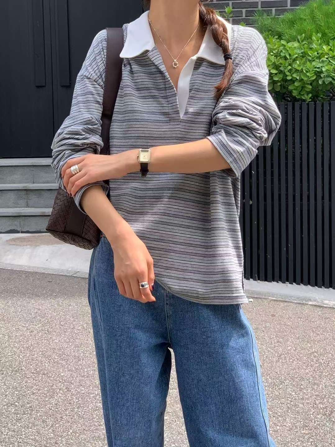 // 拼色翻領間條寬鬆版型上衣