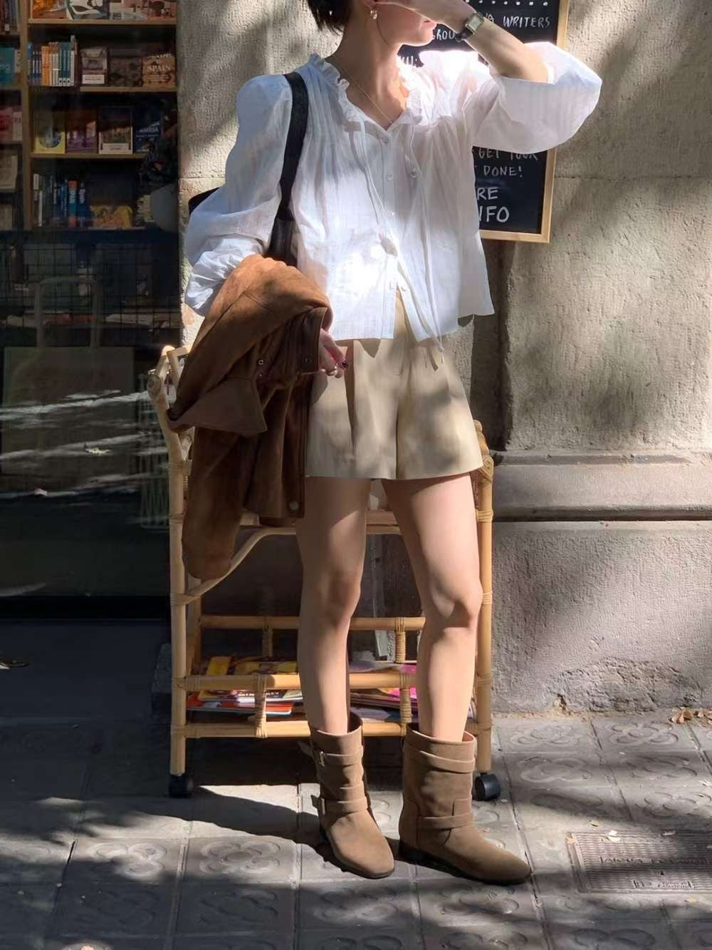 // 暗紋荷葉領口綁帶BL