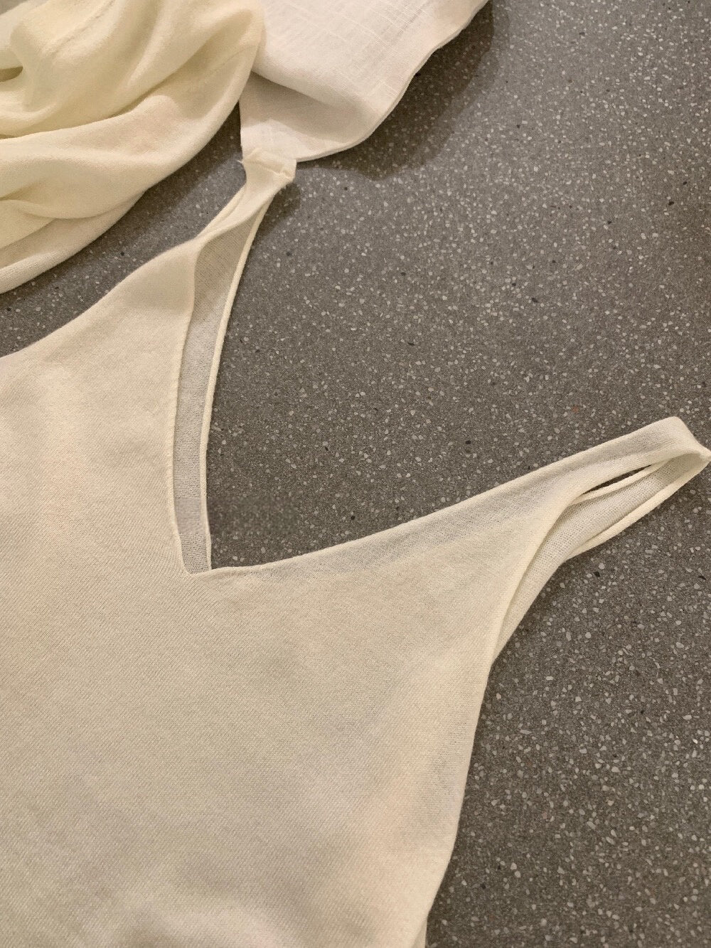 // 設計感鈕扣針織外套+背心兩件套