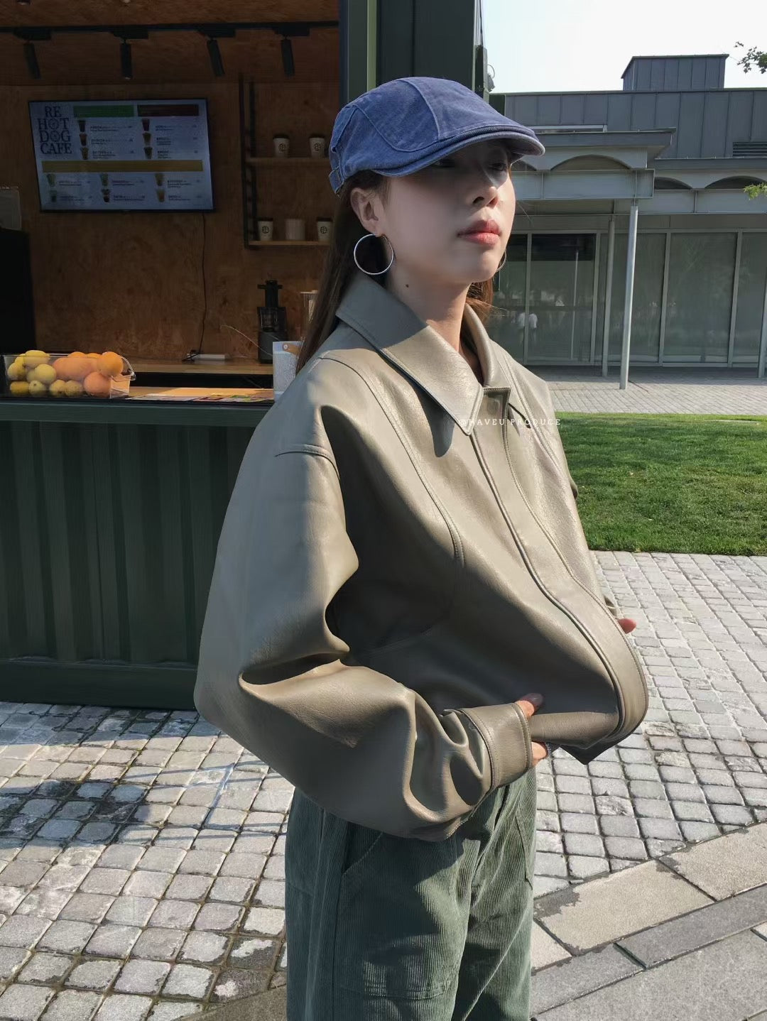 // 秋天必備超帥高質彷皮外套