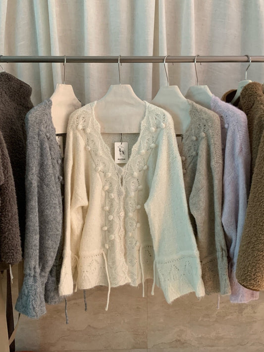 // 法式鈎花設計感抽繩V領立體裝飾CD