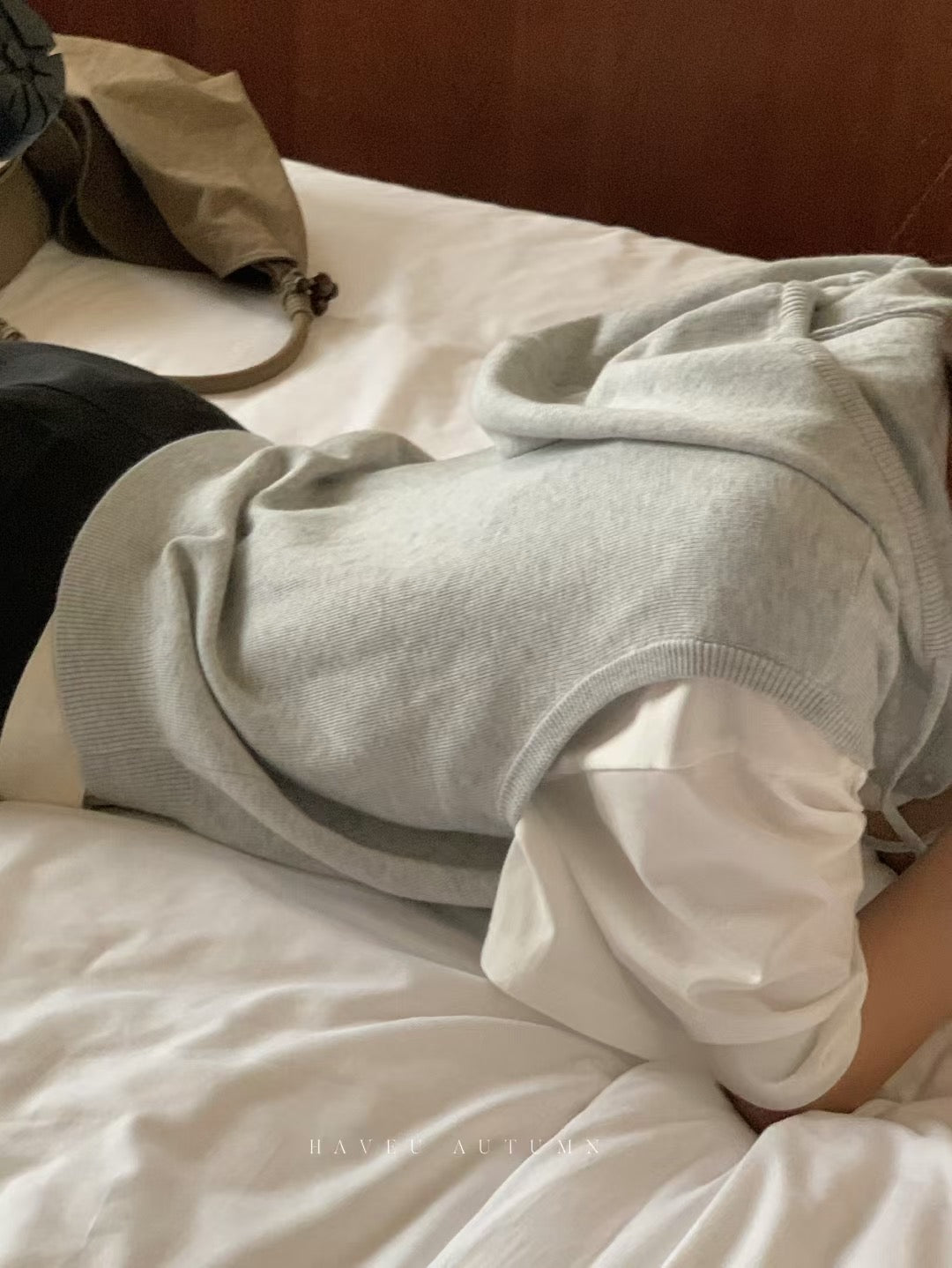 // 慵懶感連帽開胸針織背心