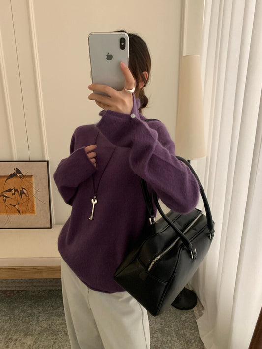 // 45%綿羊毛立領開叉袖花花鈕NT