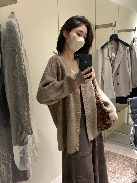 // 慵懶感中長大毛衣外套