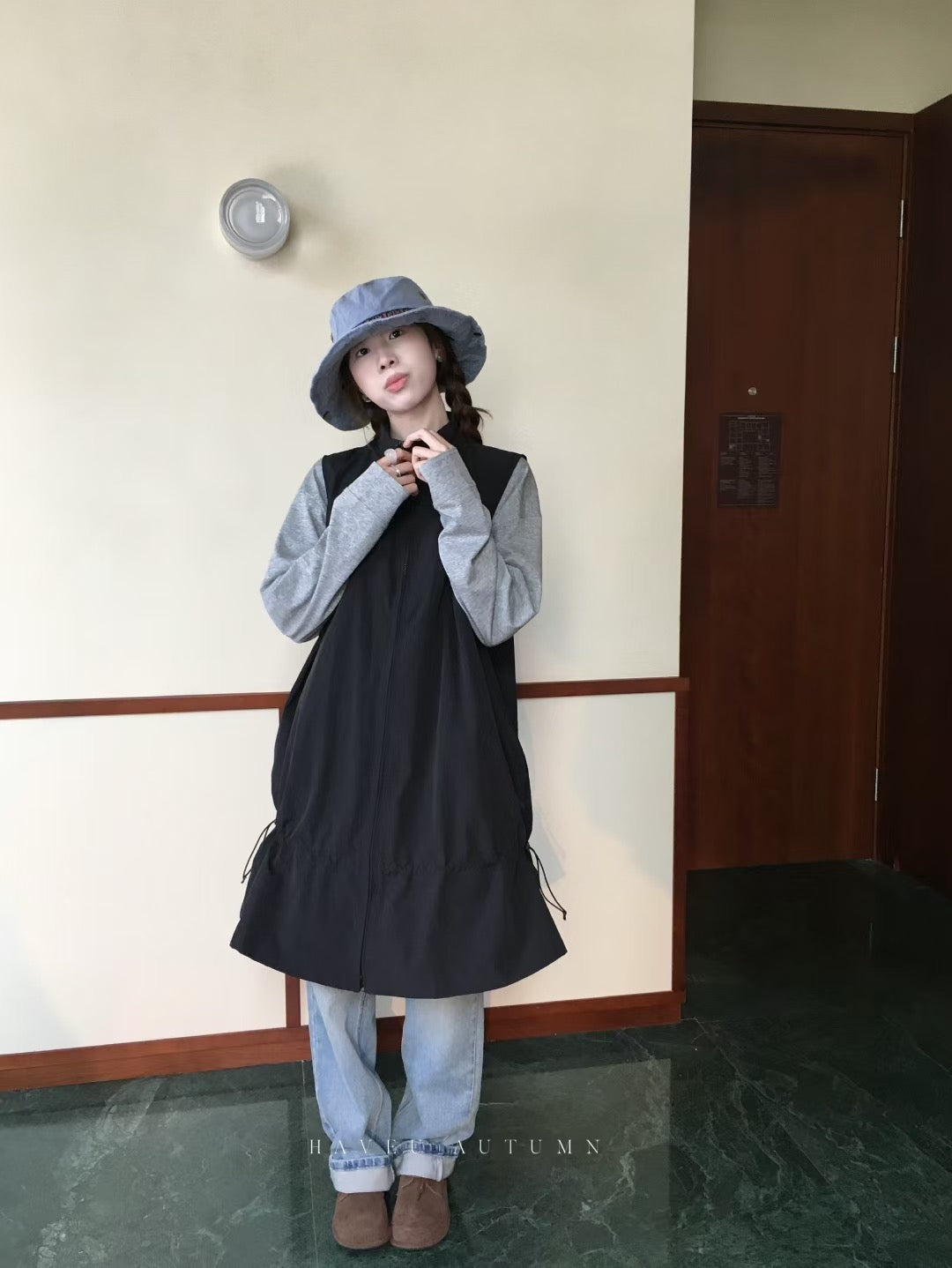 // 山系女孩可調節領口抽繩下擺背心外套