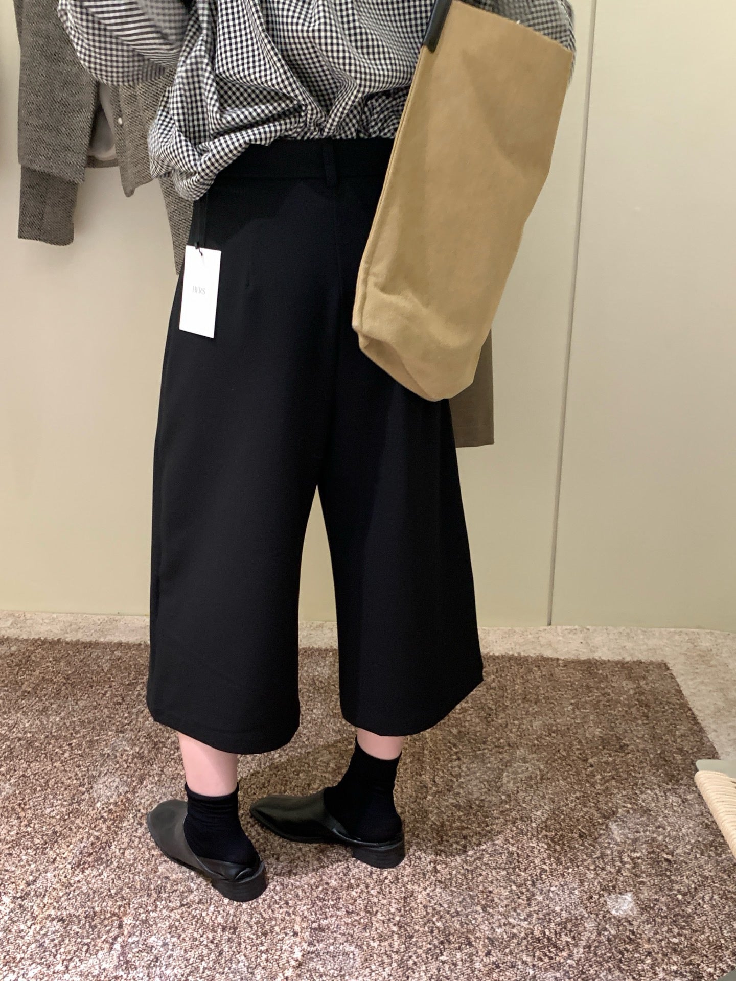 // 設計感不規則雙層七分西褲