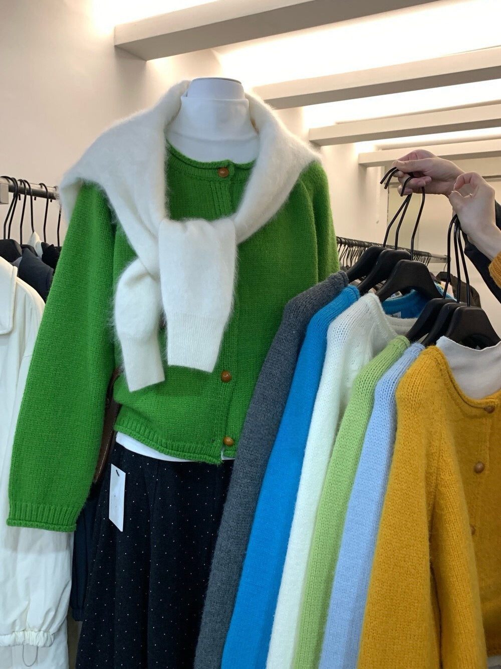 // 質感木質鈕扣落肩CD