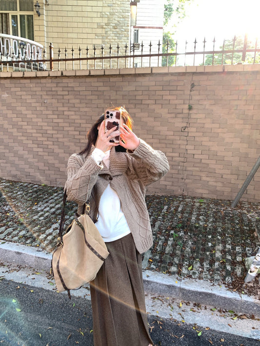 // 復古慵懶麻花紋翻領CD