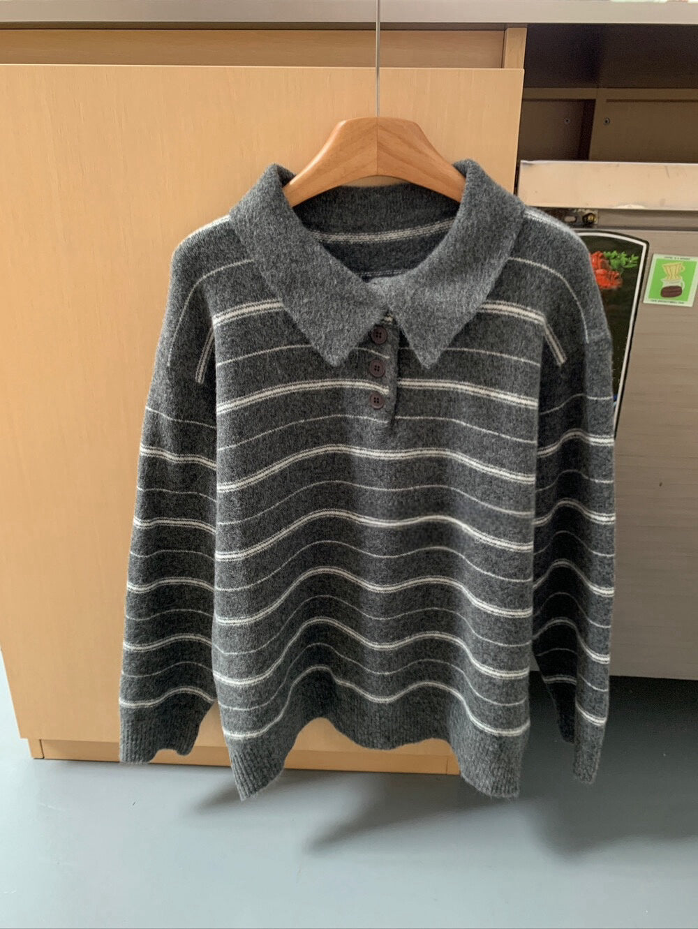 // 超軟糯miu風翻領間條毛衣